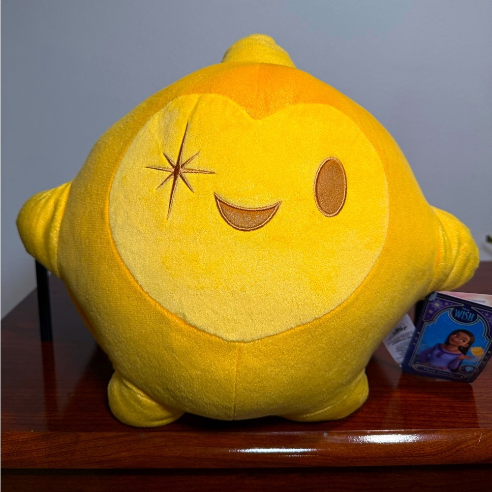 Disney Parks Wish Movie Star Light Up Plush Toy 13” NEW